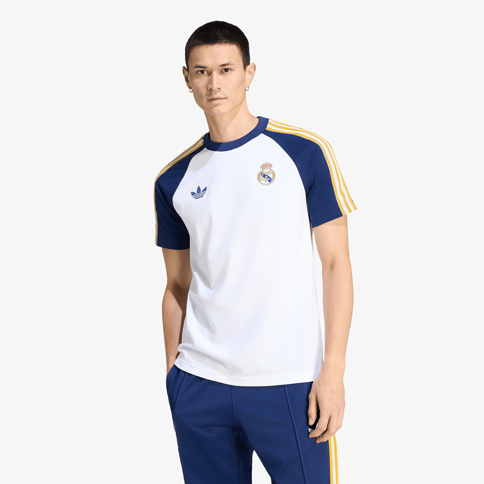 T-shirts adidas Real Madrid Originals T-Shirt White/ Dark Blue