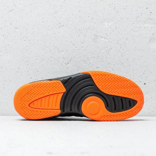 Nike air jordan store max aura black orange