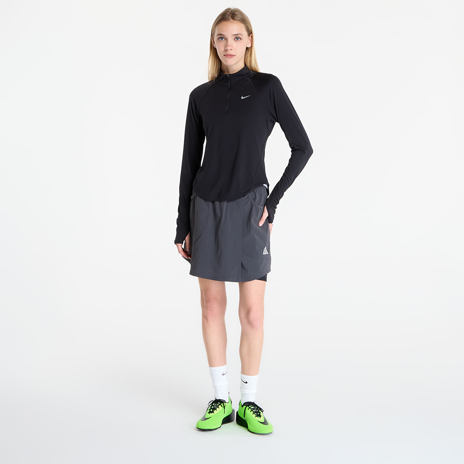Trička Nike Tempo Women's Dri-FIT 1/4-Zip Running Top Black/ Reflective Silv