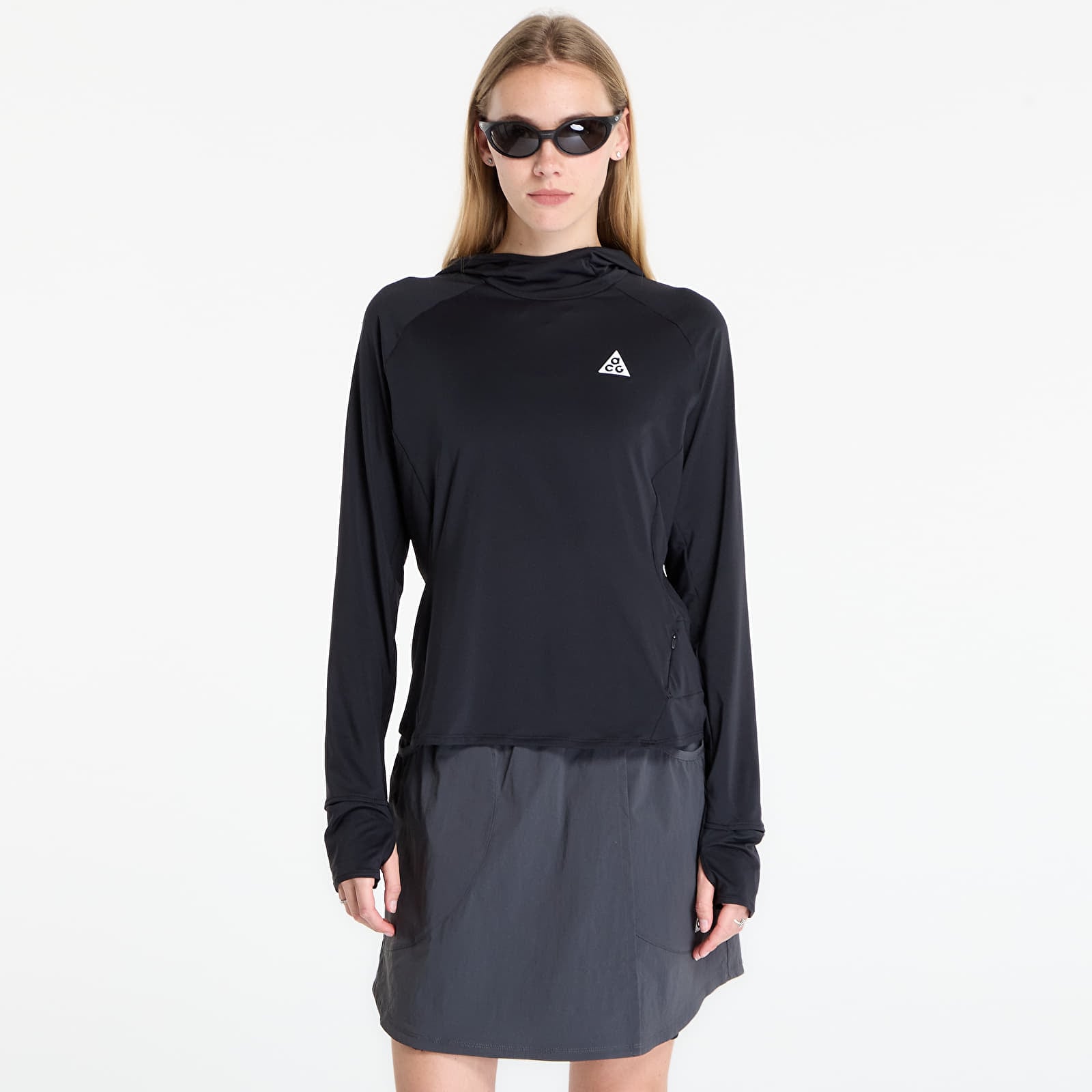 Marškinėliai Nike ACG Women's UV-Resistant Hooded Trail Running Mid-Layer Top Black/ Black/ Summit White