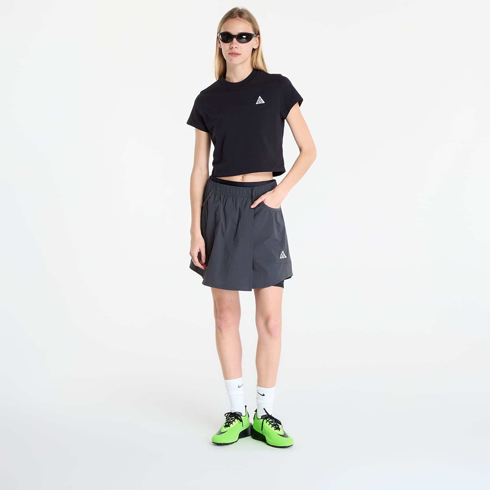 Majice i košulje Nike ACG Women's Dri-FIT Short-Sleeve Top Black/ Summit White