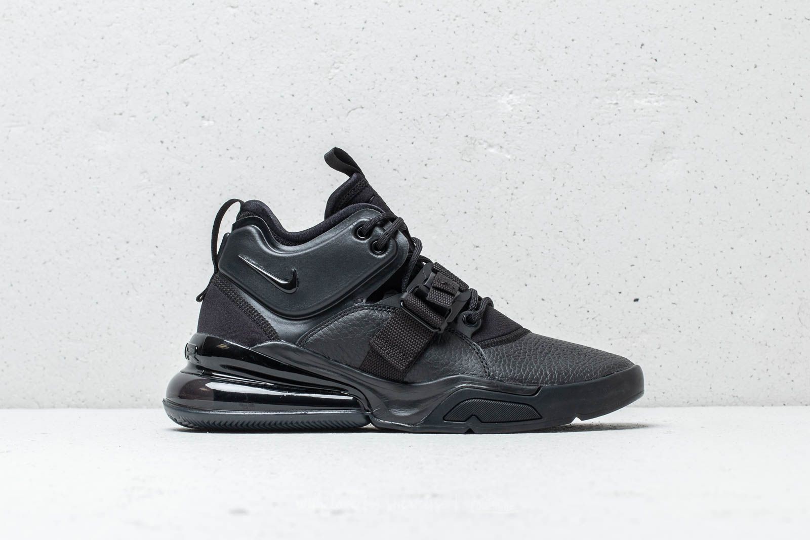 Nike air force 270 premium black top