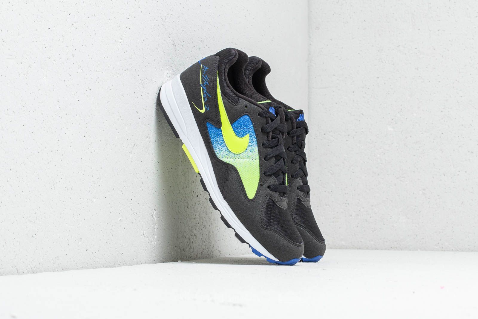 Men s shoes Nike Air Skylon II Black Volt Racer Blue White