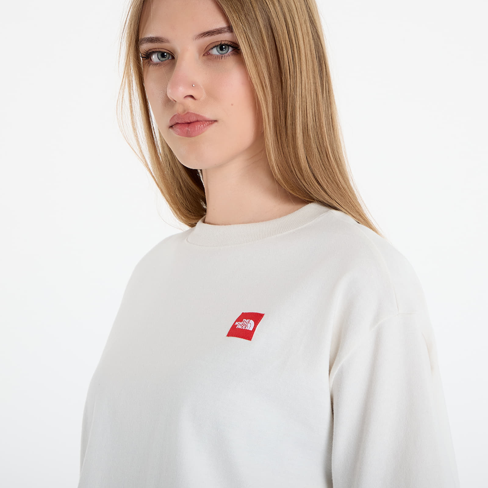 T-shirty damskie The North Face Redbox S/S Boxy Tee White Dune
