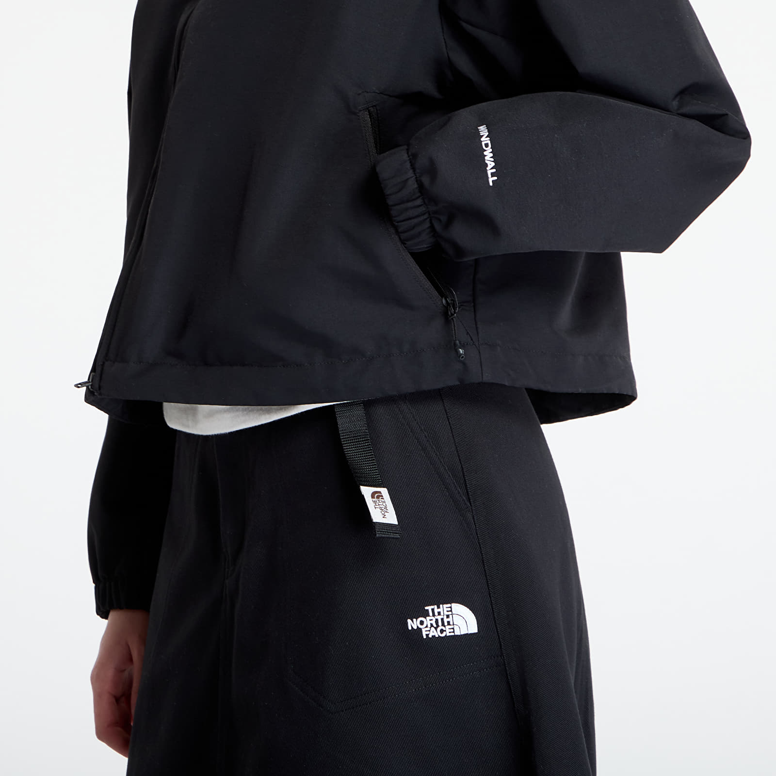 Dámské bundy The North Face Tnf Easy Wind Jacket TNF Black
