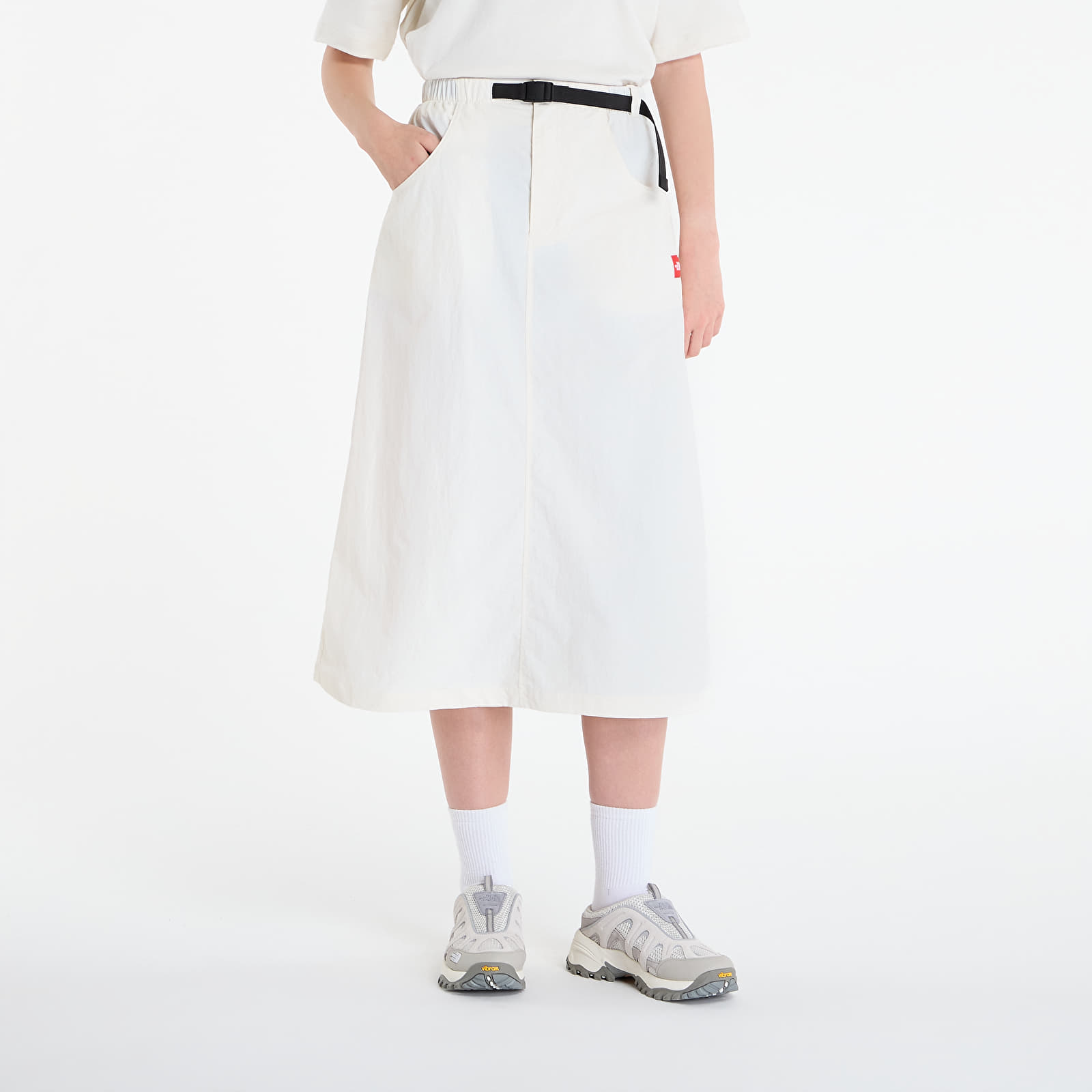 Damenröcke The North Face Redbox Nylon Belted Skirt White Dune