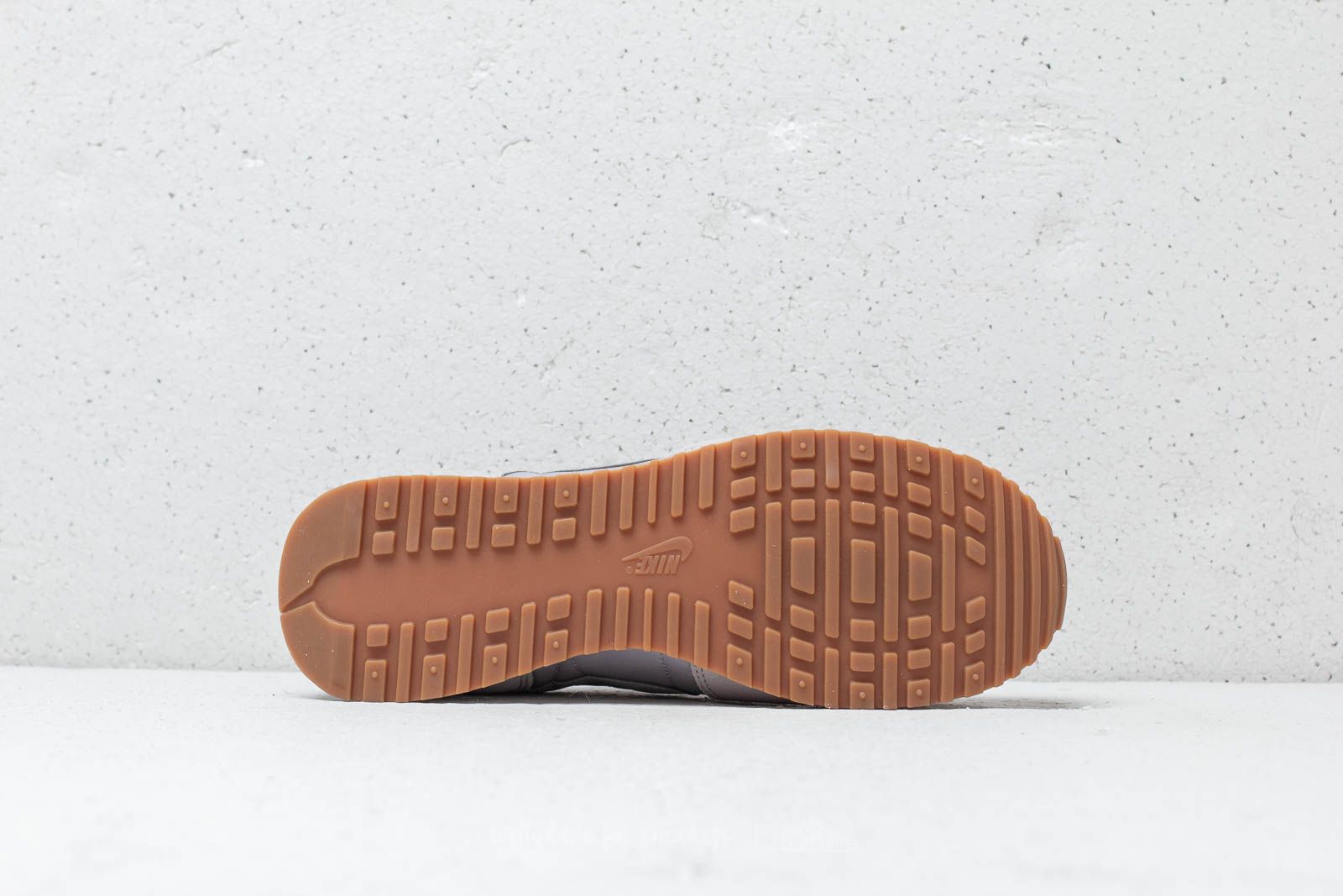Мъжки кецове и обувки Nike Air VRTX Atmosphere Gray