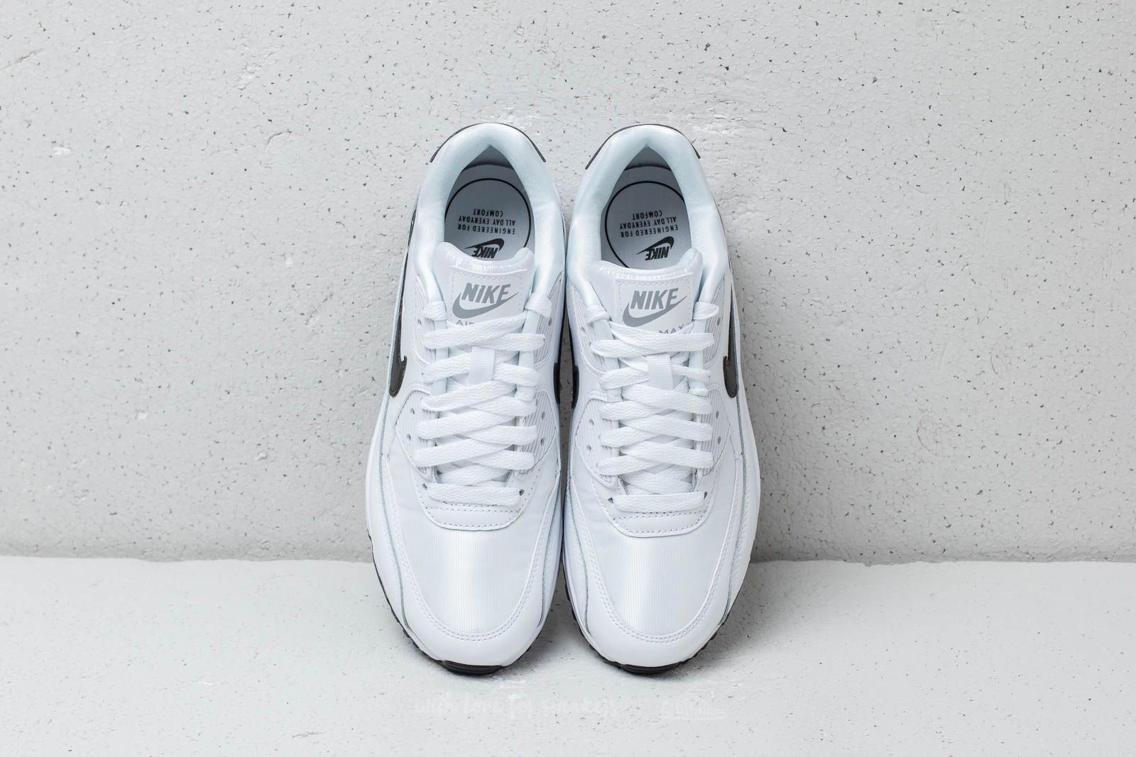 Women s shoes Nike Wmns Air Max 90 White Black Reflect Silver Footshop