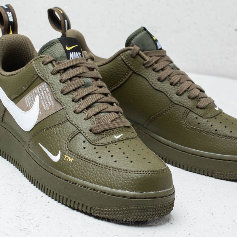 スニーカー NIKE AIR FORCE 1 '07 LV8 UTILITY OLIVE Nike Air Force 1 '07 LV8 Utility Olive Canvas/ White-Black | Footshop