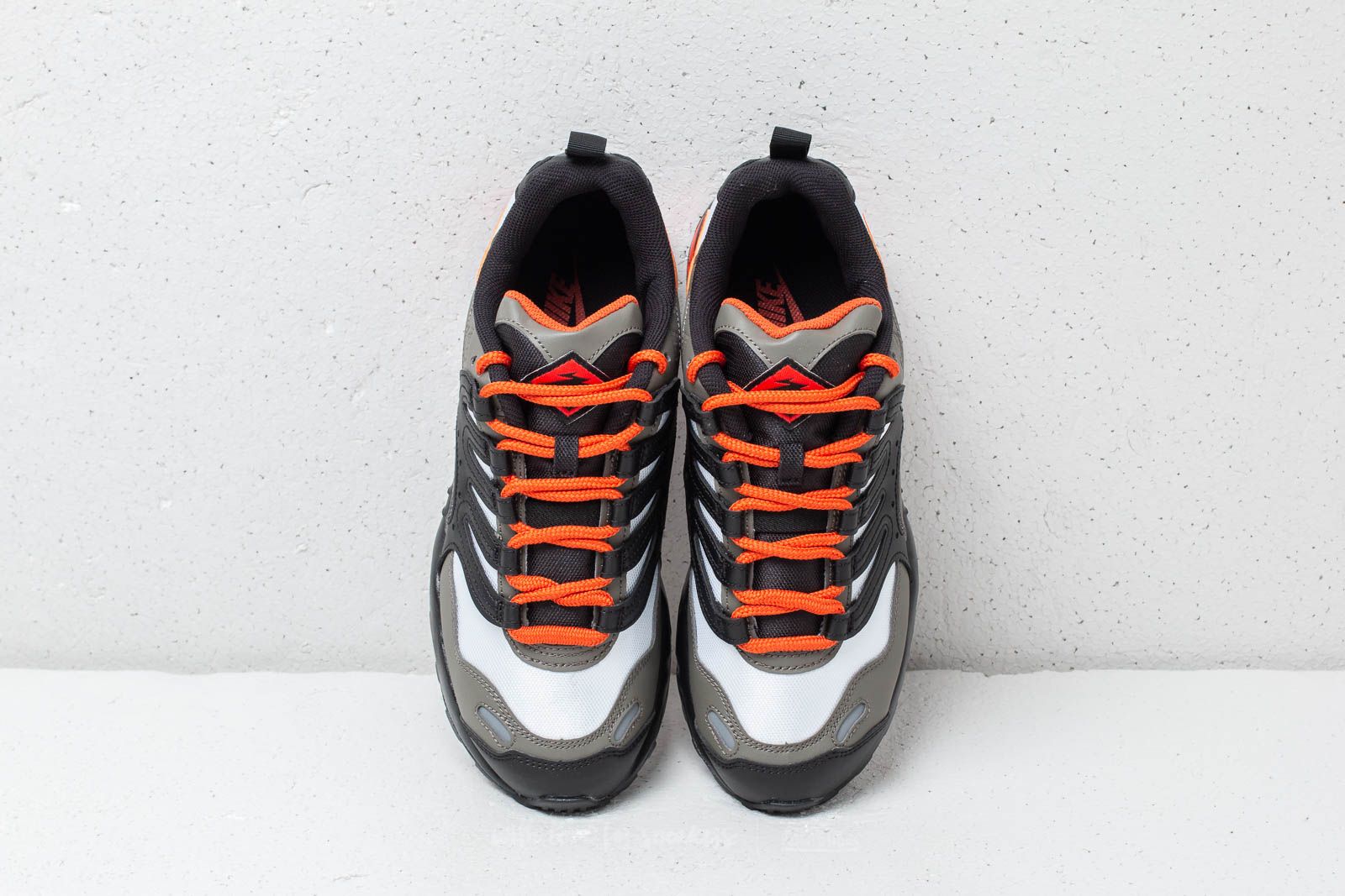 Nike terra humara olive online