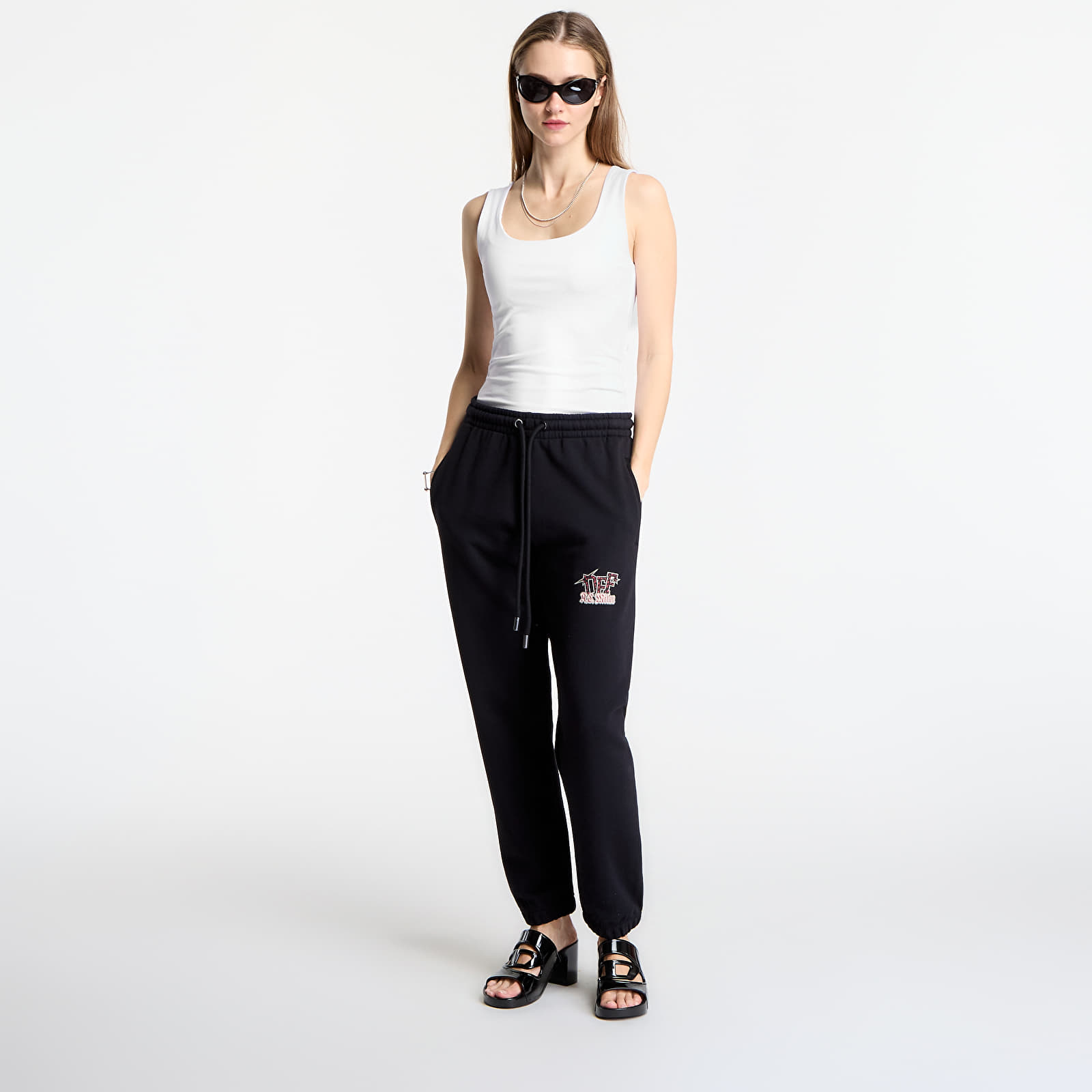 Анцузи Off-White x AC Milan Cuffed Sweatpant UNISEX Black/ Red