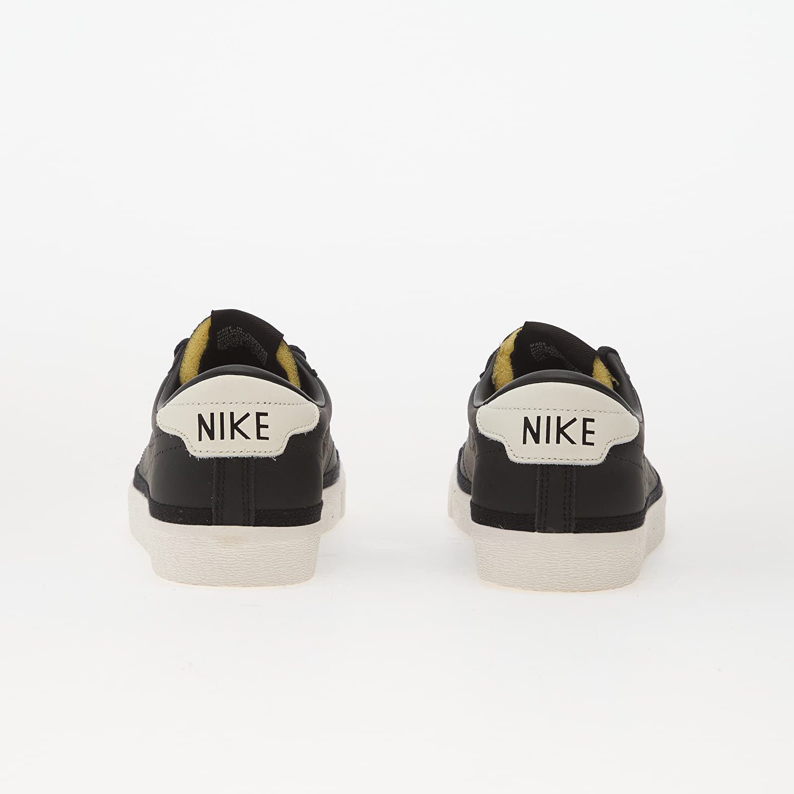 Pánské tenisky a boty Nike Tennis Classic Ac Black/ Black-Sail-Team Orange