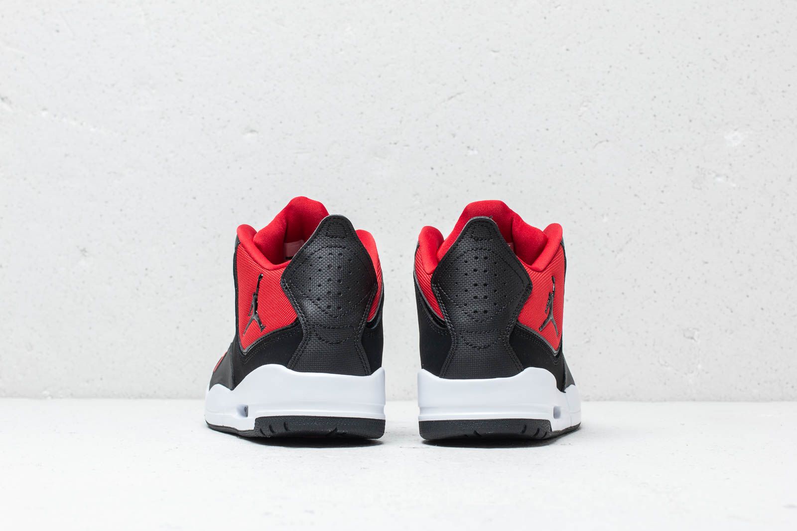Jordan courtside 23 black red white hot sale