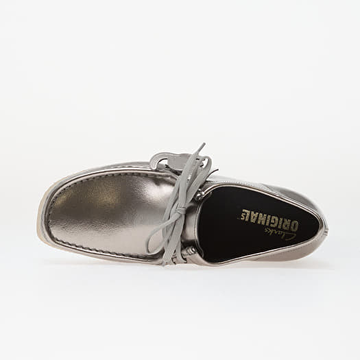 Clarks Originals Wallabee 2604 Silver Patent | Footshop