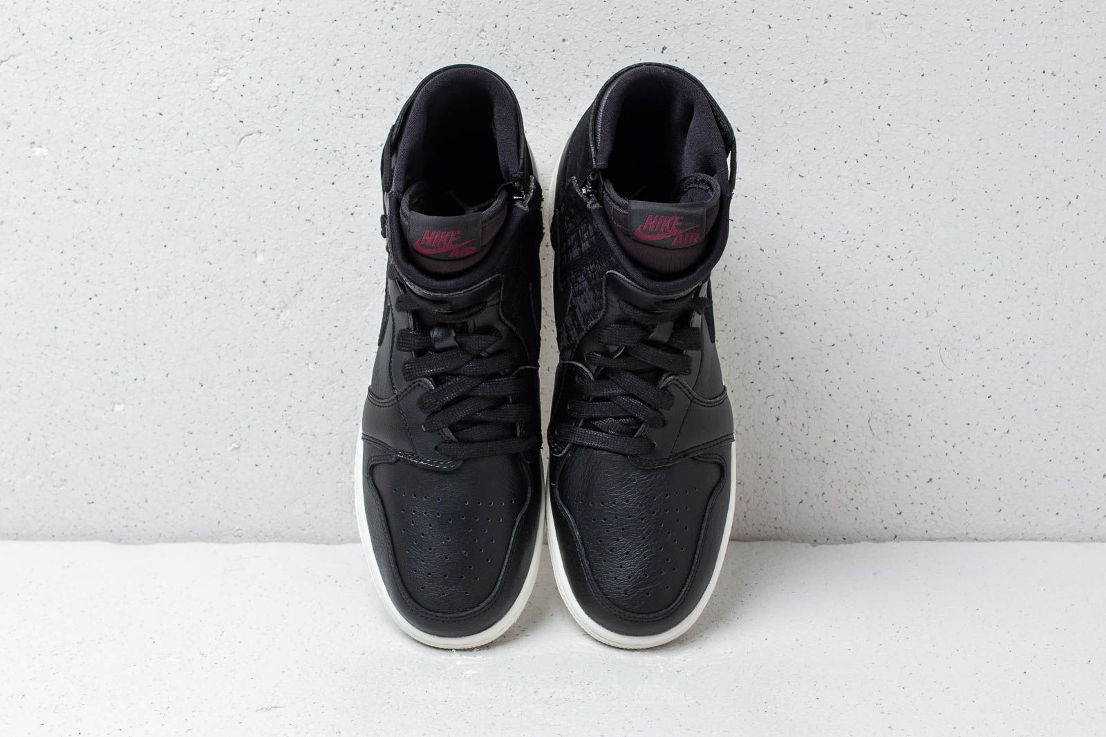 Zapatillas mujer Air Jordan 1 Rebel XX Wmns Black/ Black-Sail-Barely Rose
