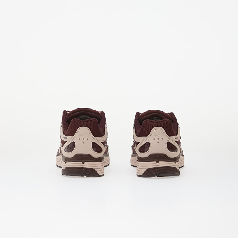 Încălțăminte și sneakerși pentru femei Nike P-6000 Silt Red