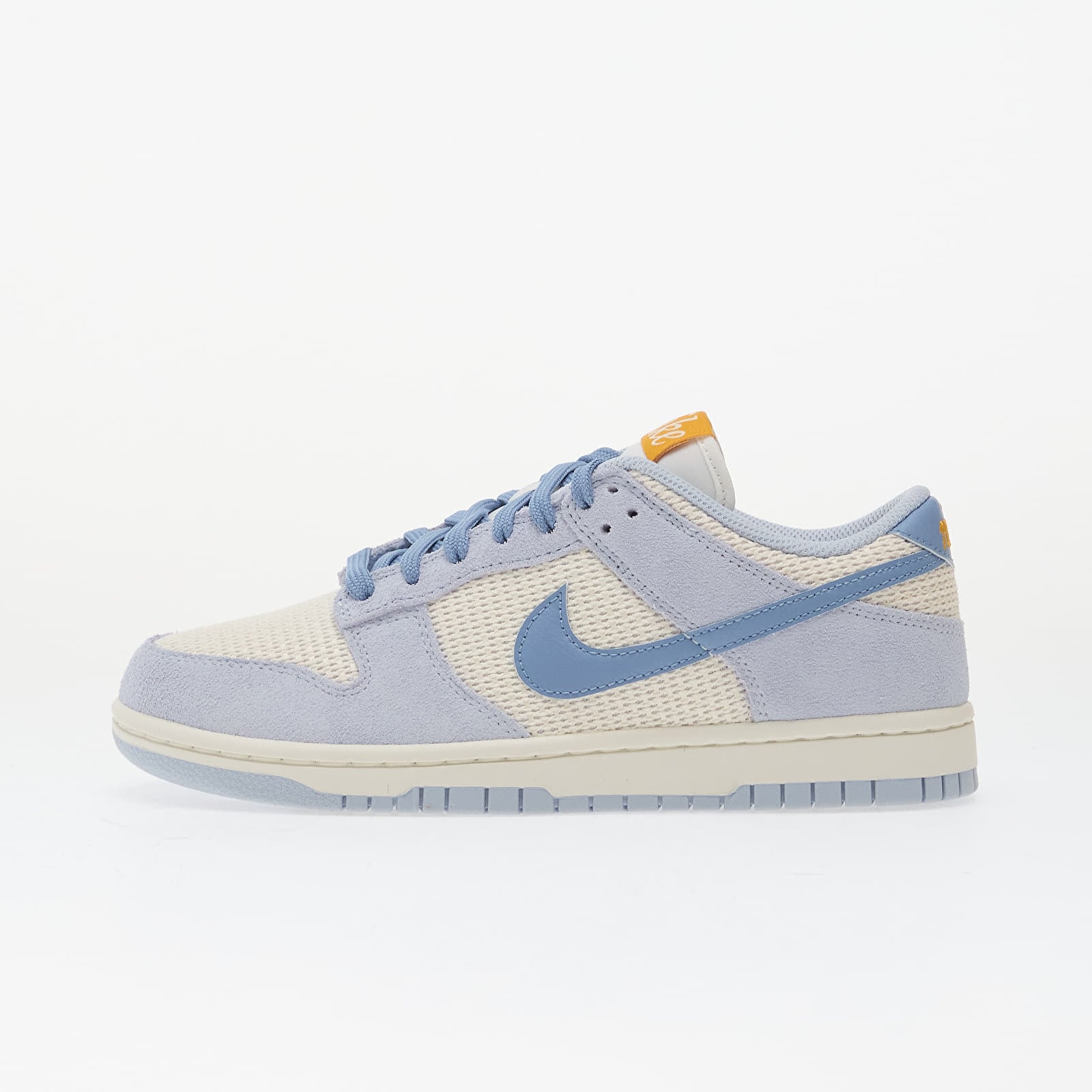 Дамски кецове и обувки Nike Dunk Low Se Sail/ Work Blue-Hydrogen Blue-Sail