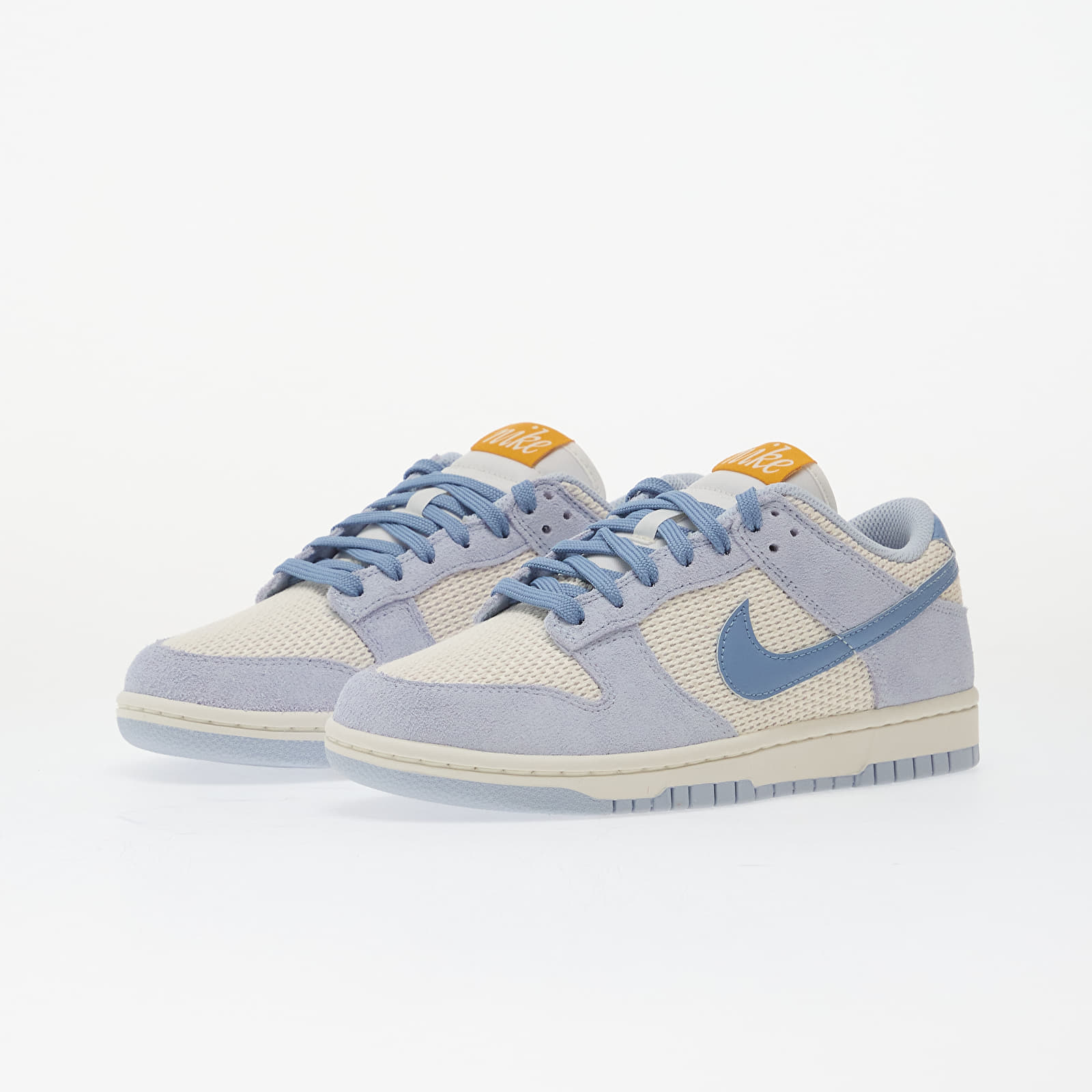 Дамски кецове и обувки Nike Dunk Low Se Sail/ Work Blue-Hydrogen Blue-Sail