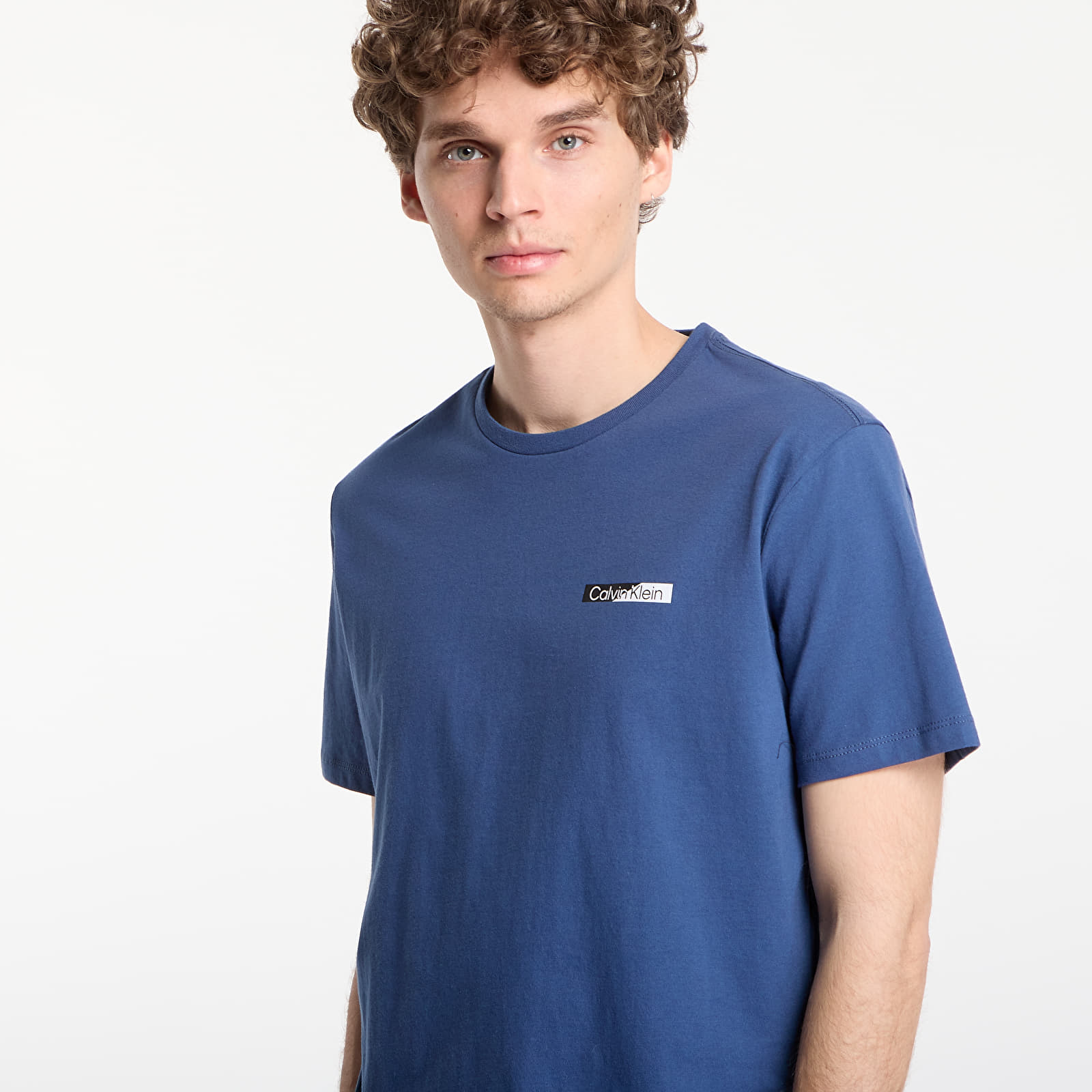 T-shirts de homem Calvin Klein Ss 30S Eu Spw Split Standard Graphic Tee Dark Denim