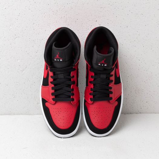 jordan 1 mid black gym