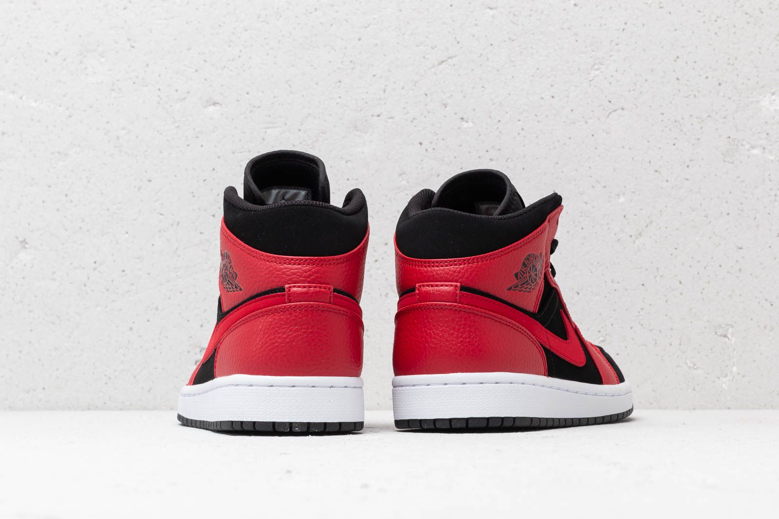 Pánské tenisky a boty Air Jordan 1 Mid Black/ Gym Red-White