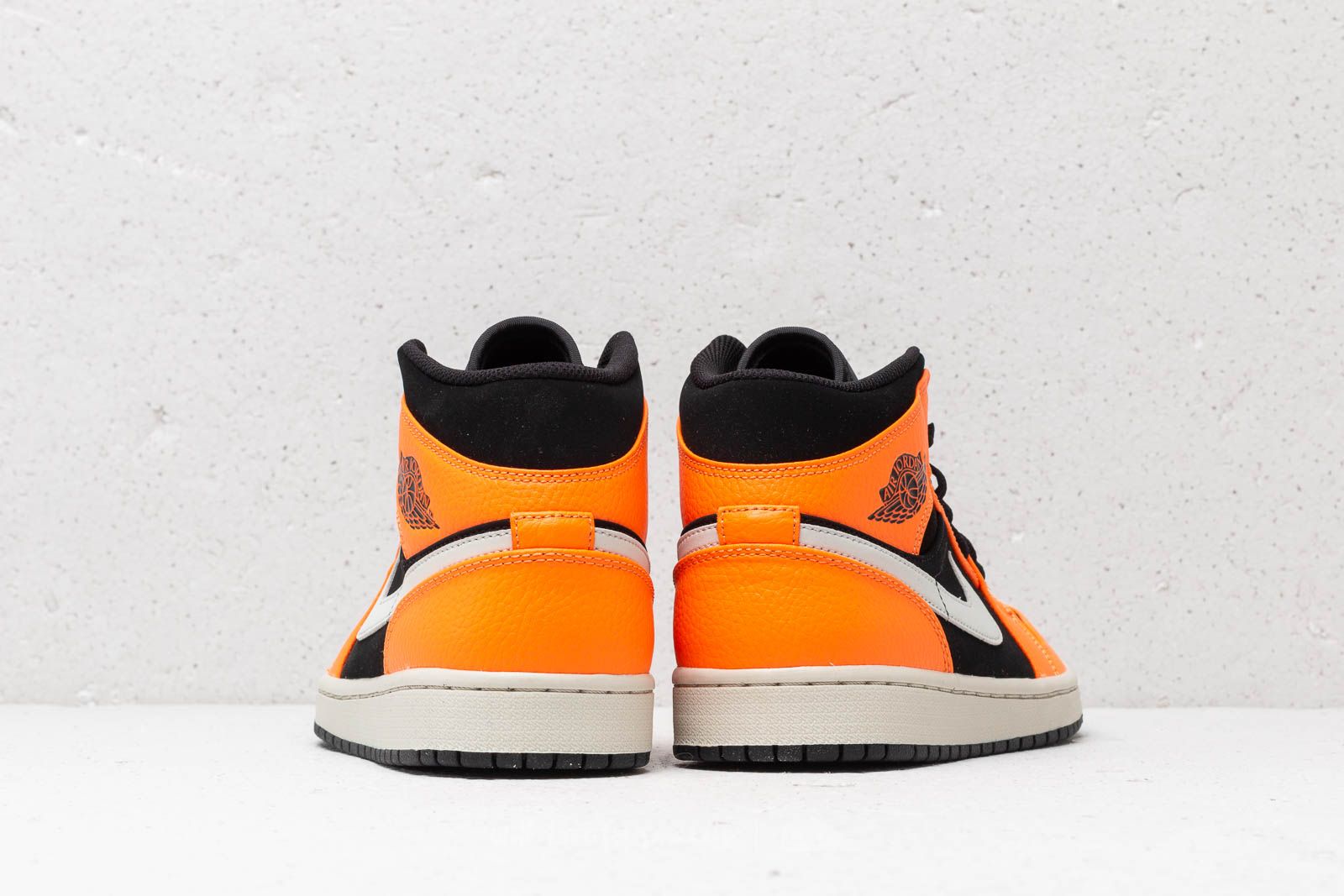 Men's shoes Air Jordan 1 Mid Black/ Cone-Light Bone