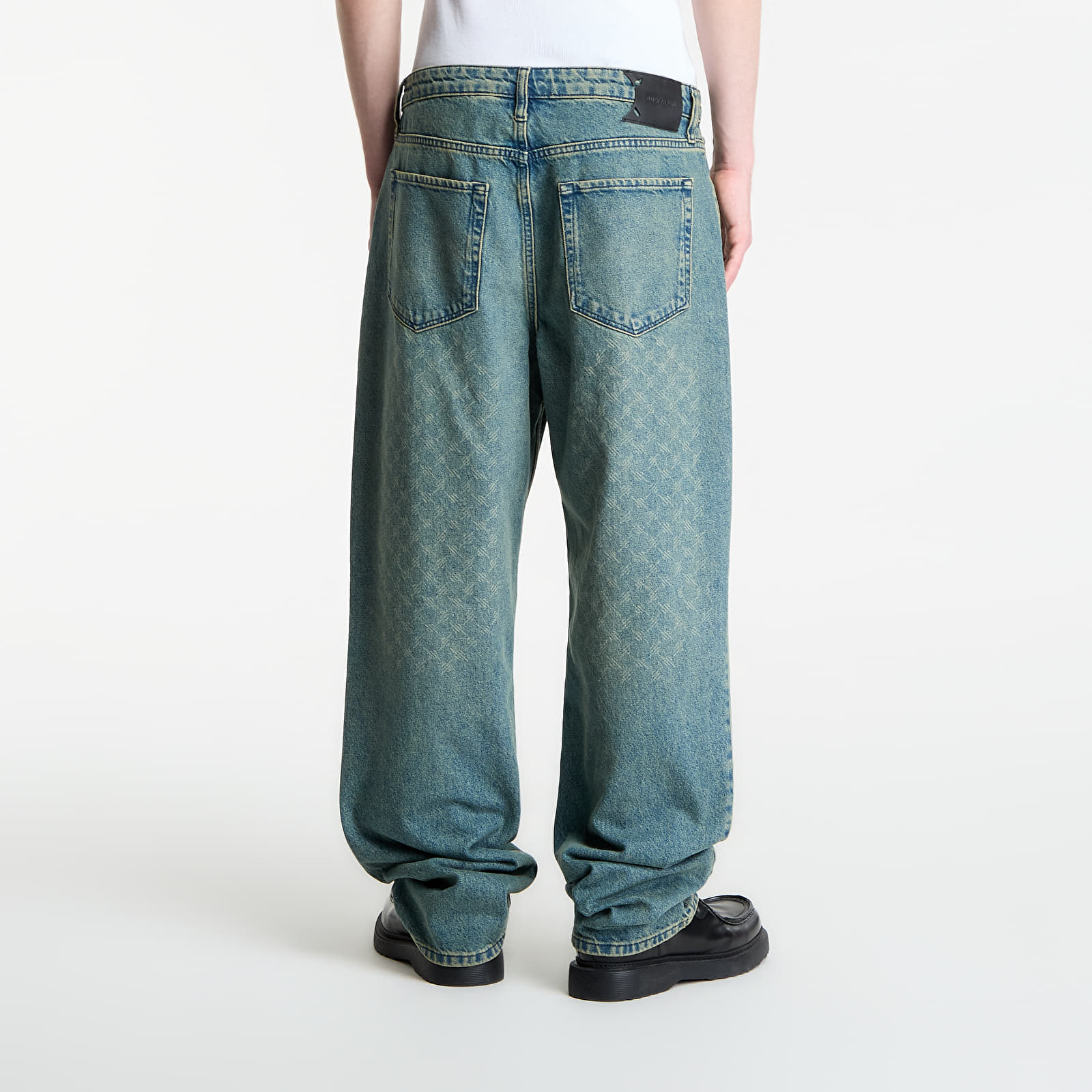 Jeans hlače Daily Paper Faded Monogram Amba Jeans V2 Bleached Denim Blue
