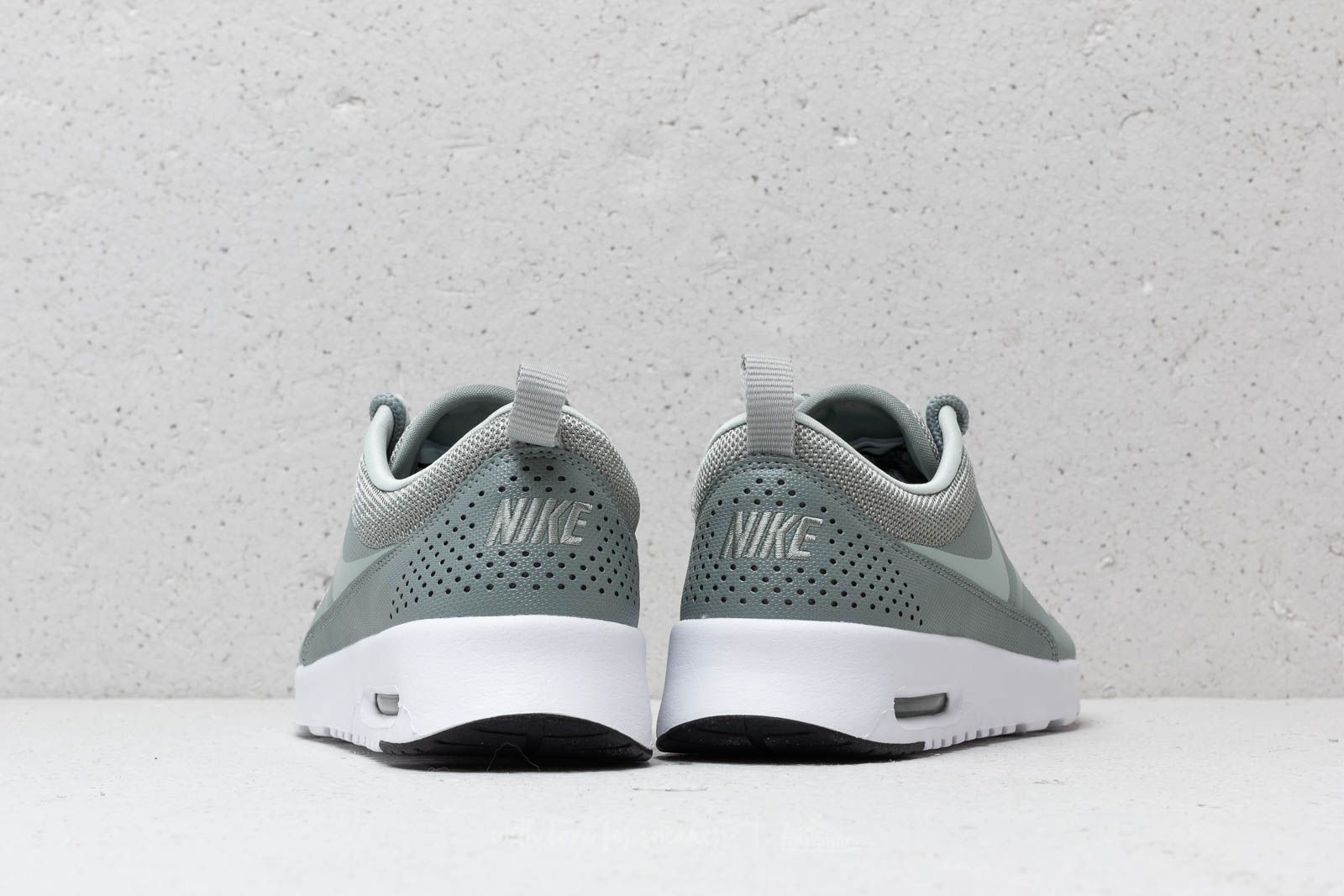 Zapatillas mujer Nike WMNS Air Max Thea Mica Green Light Silver