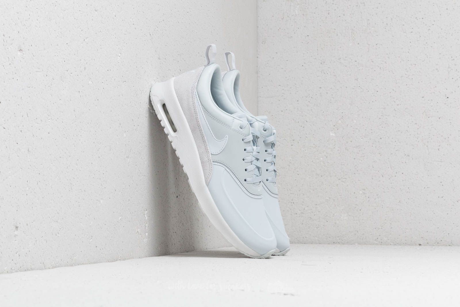 Încălțăminte și sneakerși pentru femei Nike Air Max Thea Premium WMNS Pure Platinum/ Pure Platinum