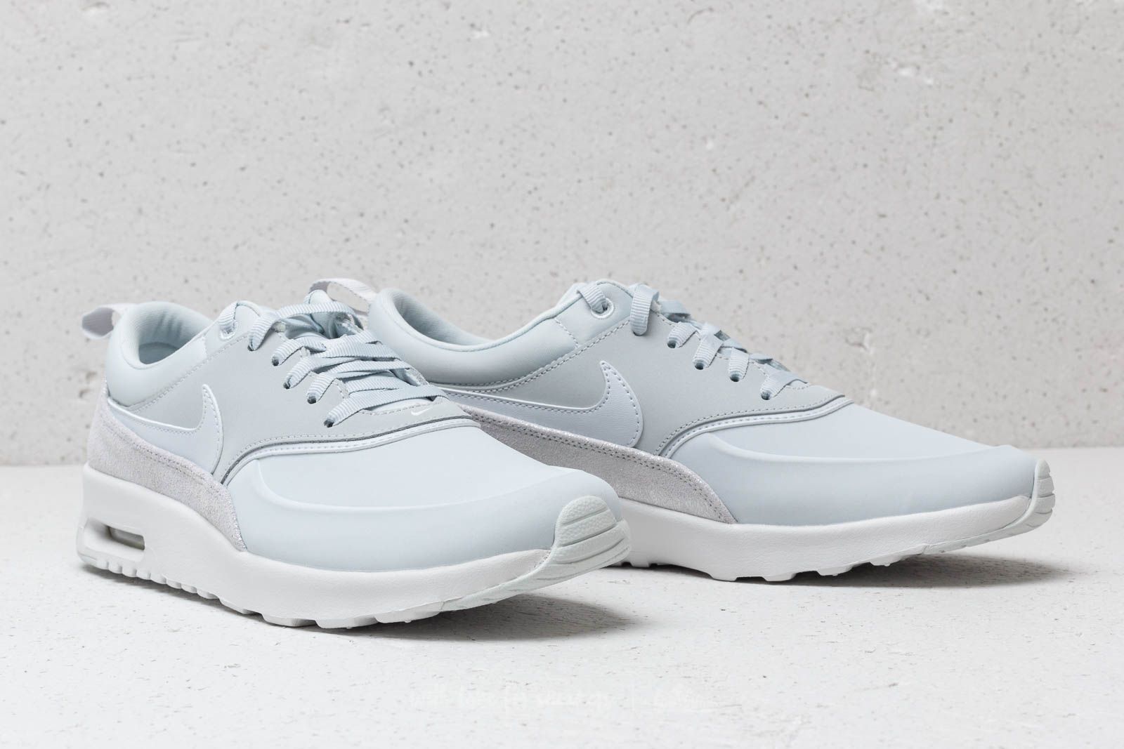 Încălțăminte și sneakerși pentru femei Nike Air Max Thea Premium WMNS Pure Platinum/ Pure Platinum
