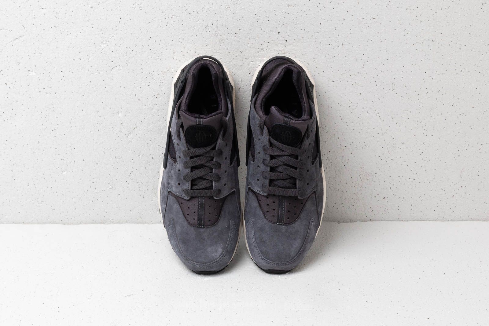 Vyriška avalynė Nike Air Huarache Run Premium Anthracite/ Black-Light Bone