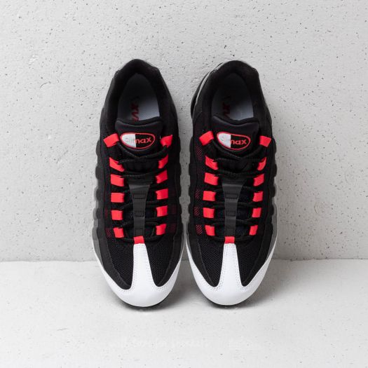 Nike vapormax 95 red top