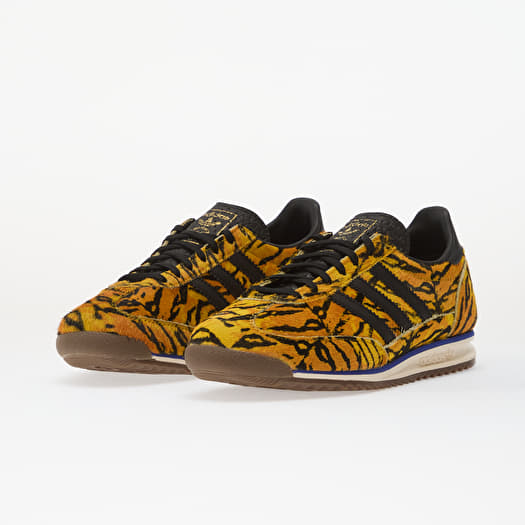 adidas gazelle silver green womens Adidas Women's Adizero EVO SL Crystal Linen / Zero Metalic / Grey Four Running  Shoes