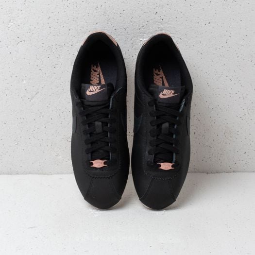 Nike cortez hotsell 76