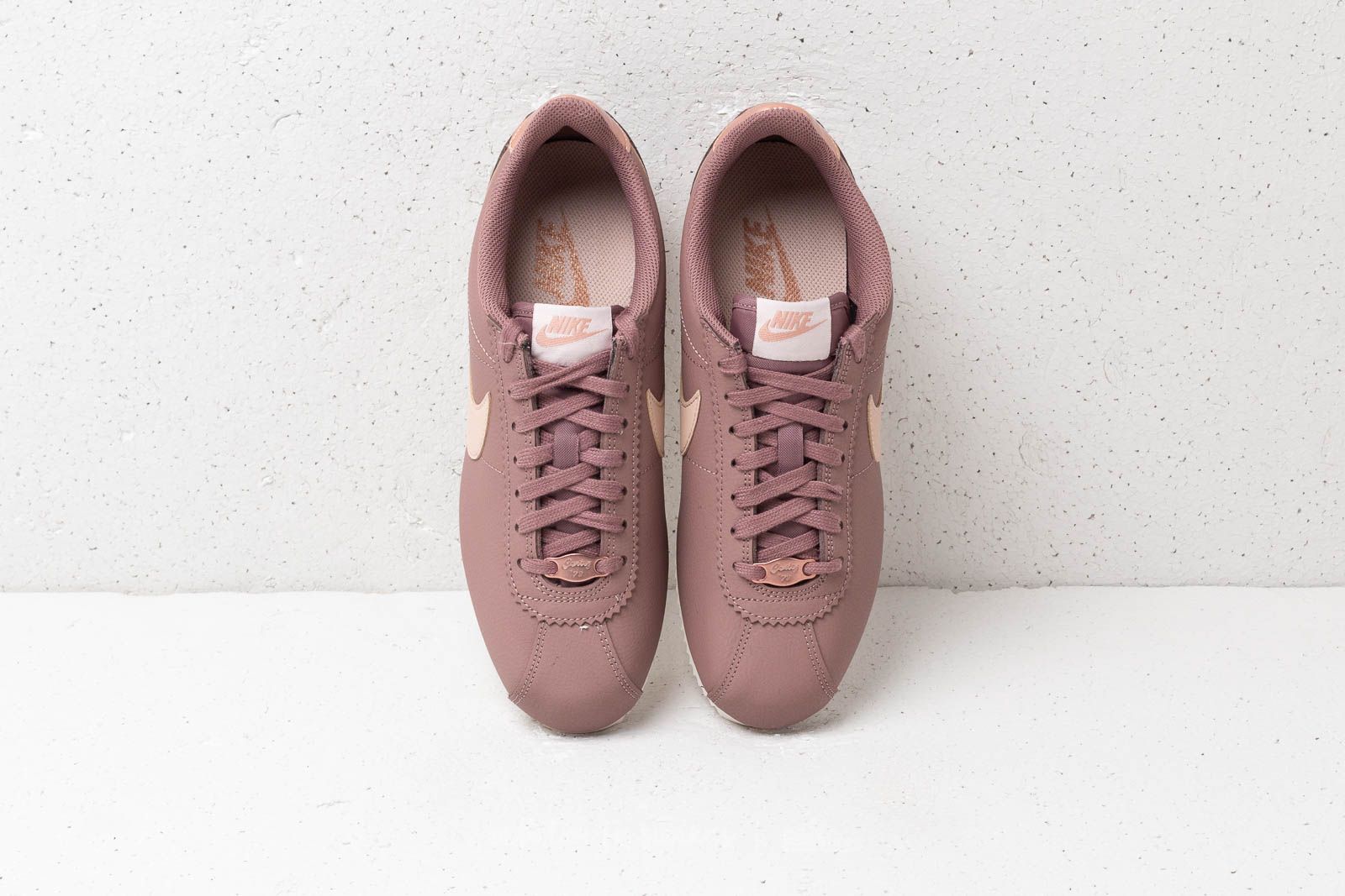 Mauve cortez 2025