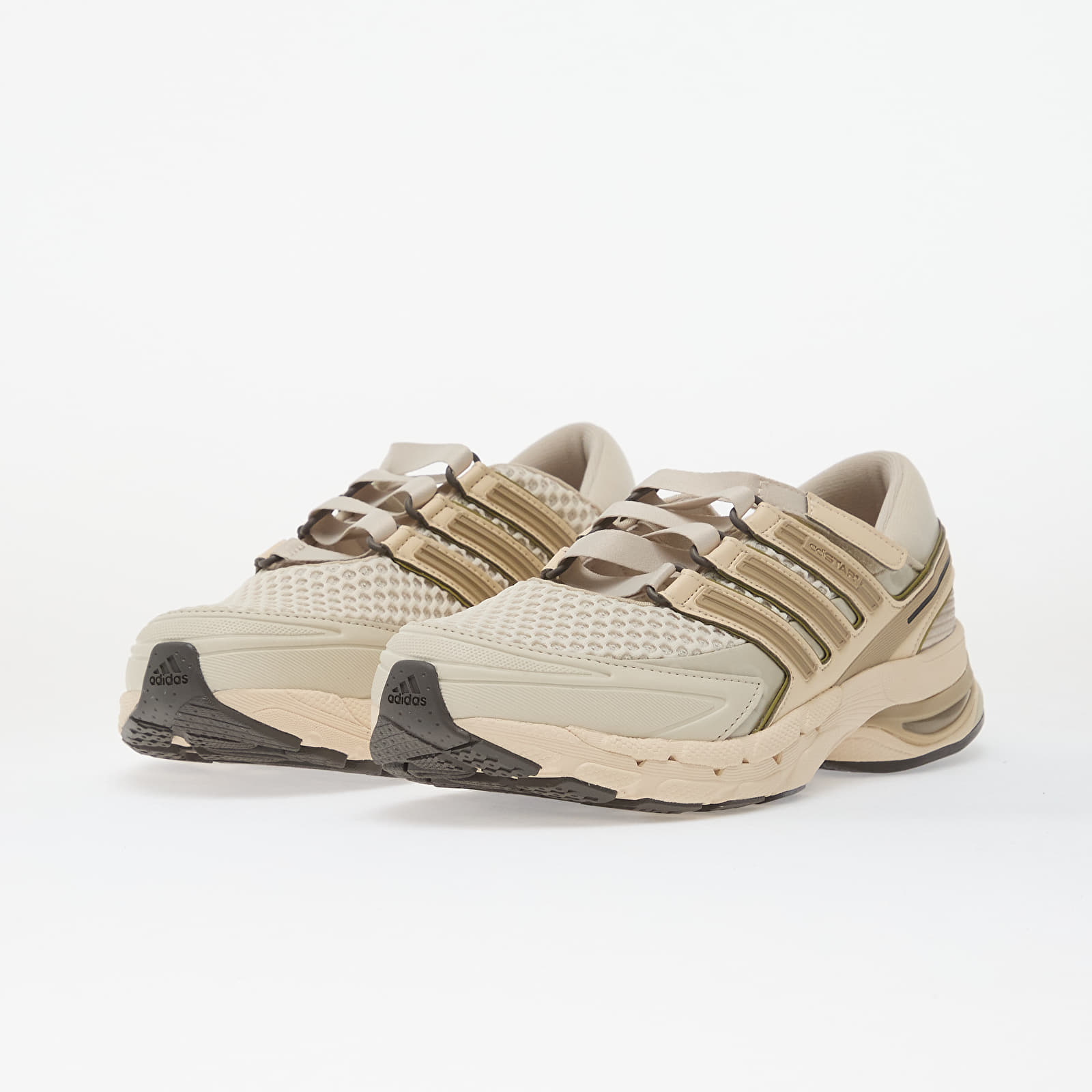 Skor för kvinnor adidas Adistar Control 5 Mj Wonder White/ Wonder Beige/ Alumina