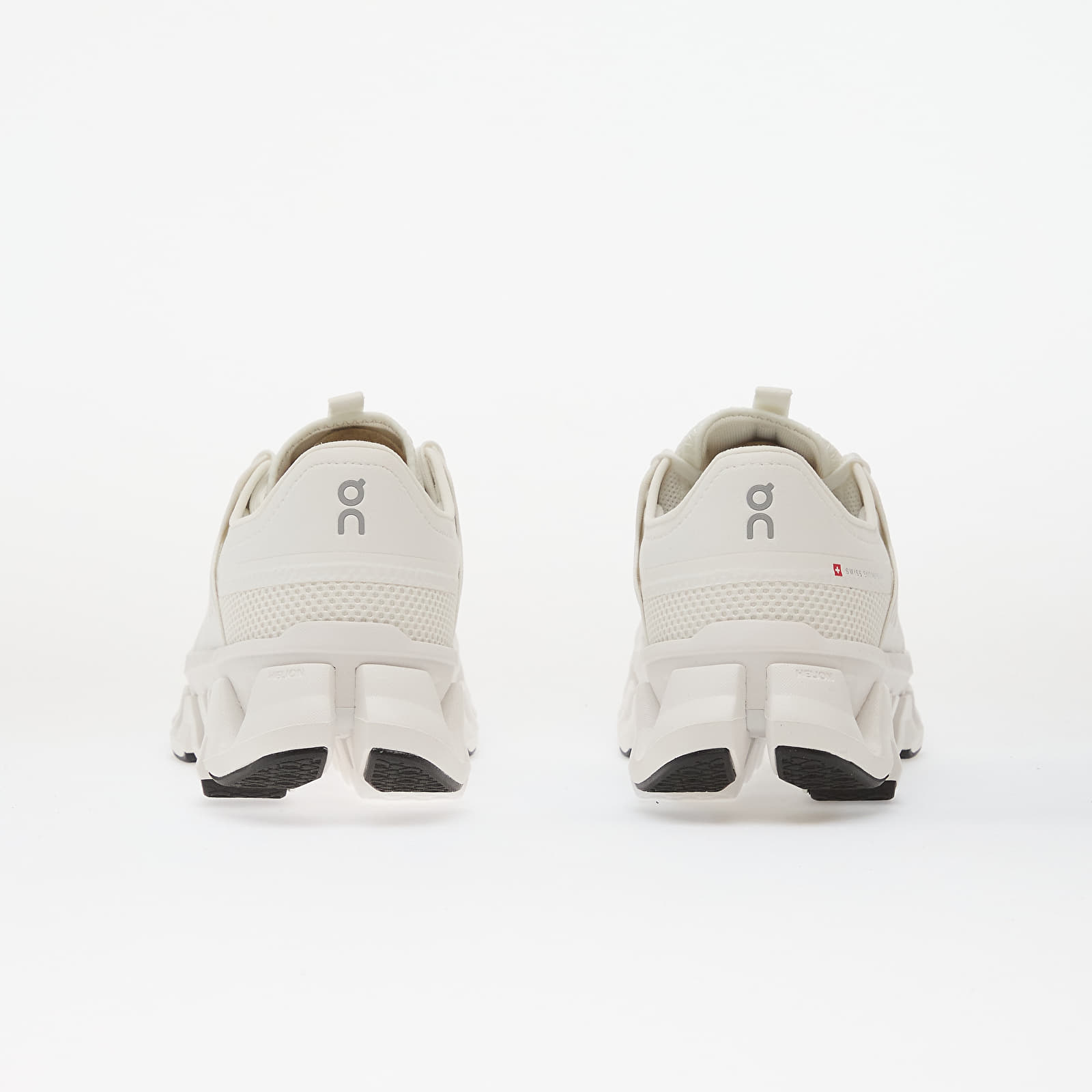 Sapatos de mulher On W Cloudswift Amp White/ White