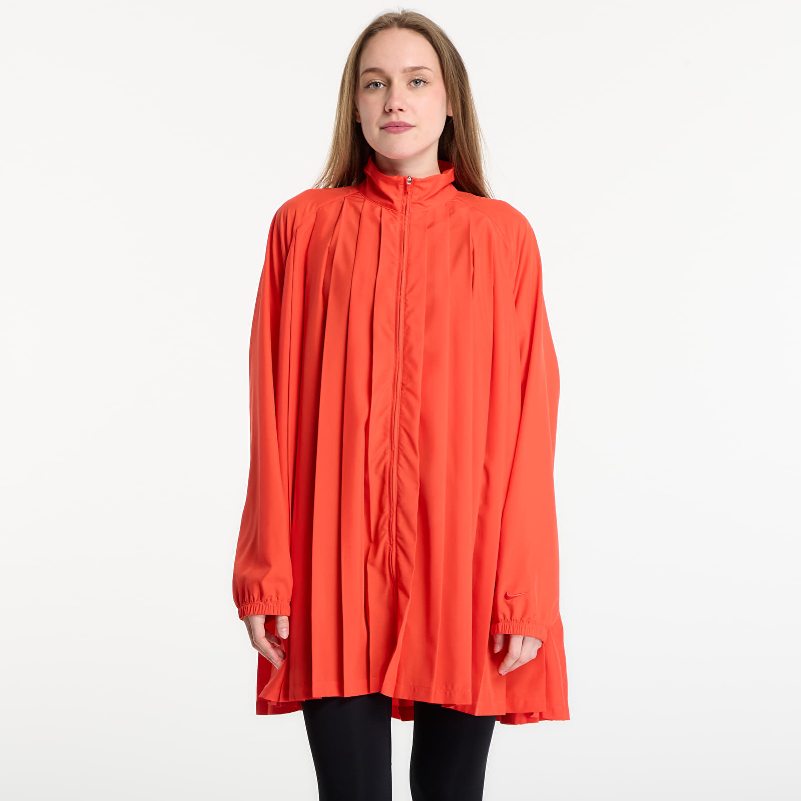 Klänning Nike Sportswear Women's Oversized Long-Sleeve Pleated Mini Dress Lt Crimson/ Lt Crimson