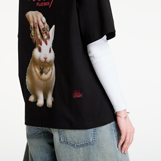 Playboy x FTSHP T-Shirt Caressing Bunny UNISEX Black | Footshop