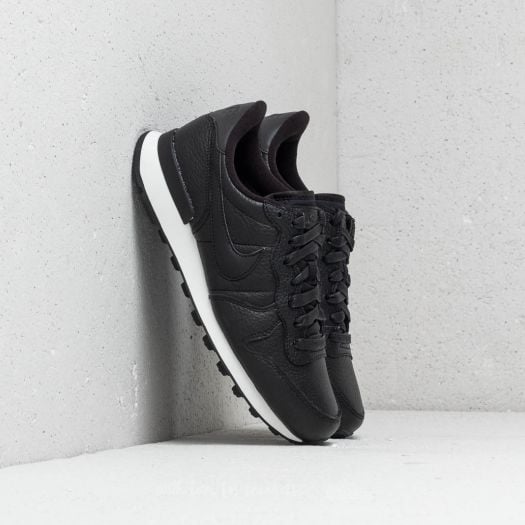 Nike w internationalist prm new arrivals