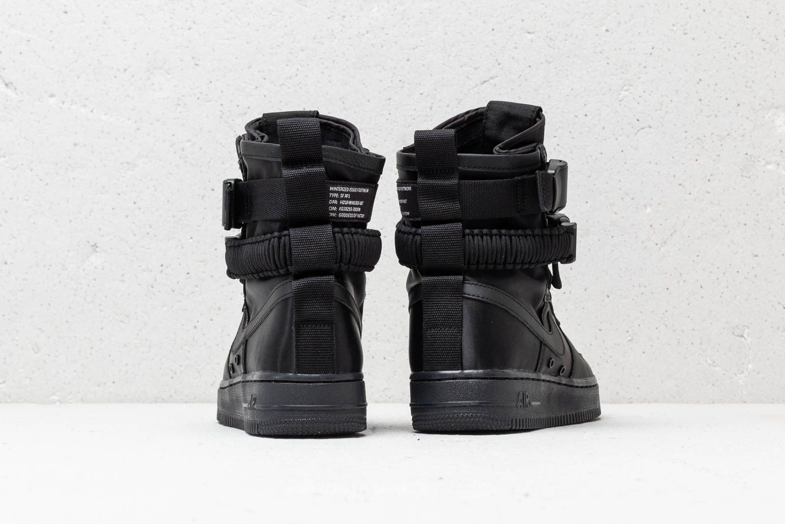 Sapatos de mulher Nike Wmns SF Air Force 1 Black/ Black-Black-Oil Grey