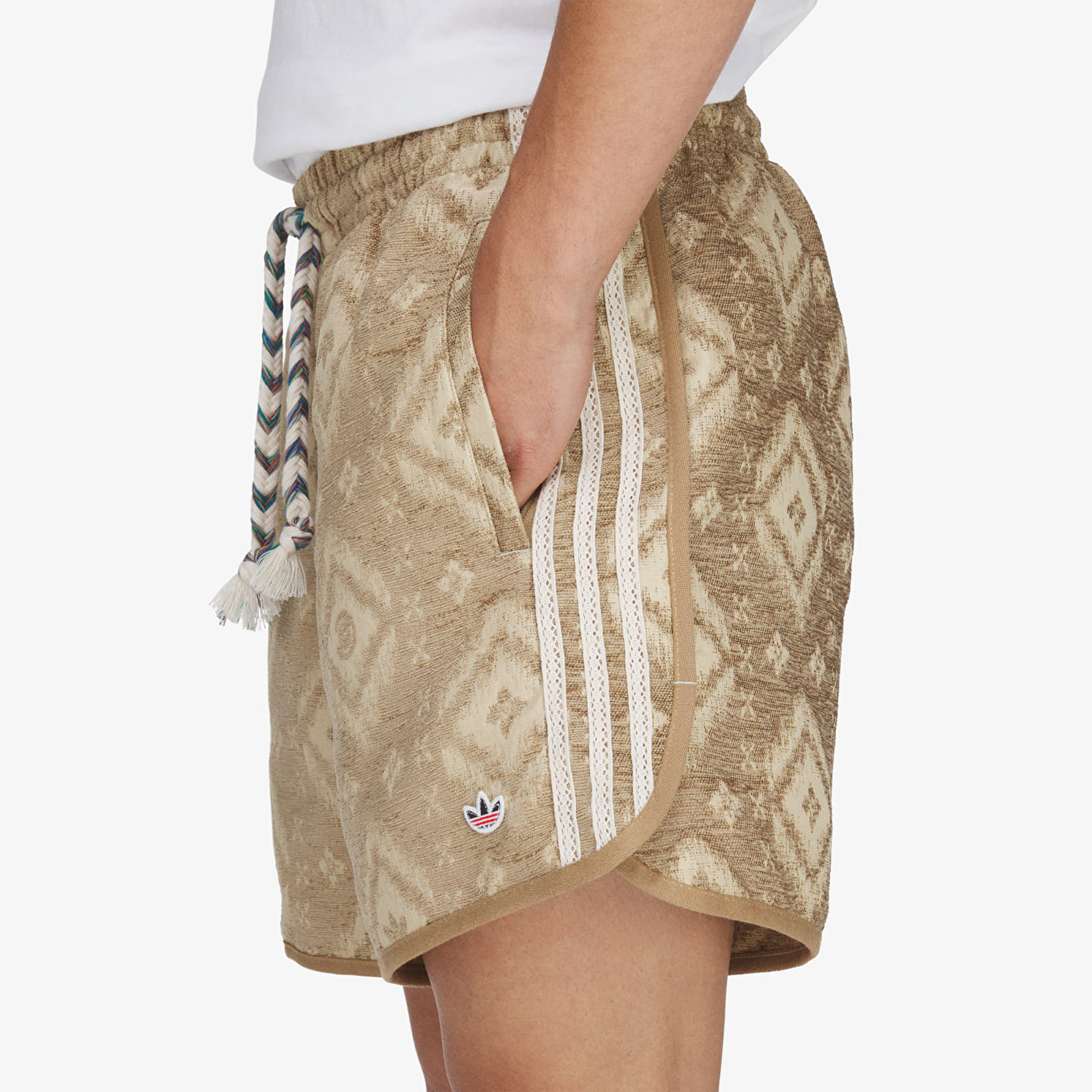 Kraťasy adidas Clot Ikat Short UNISEX Warm Sandstone