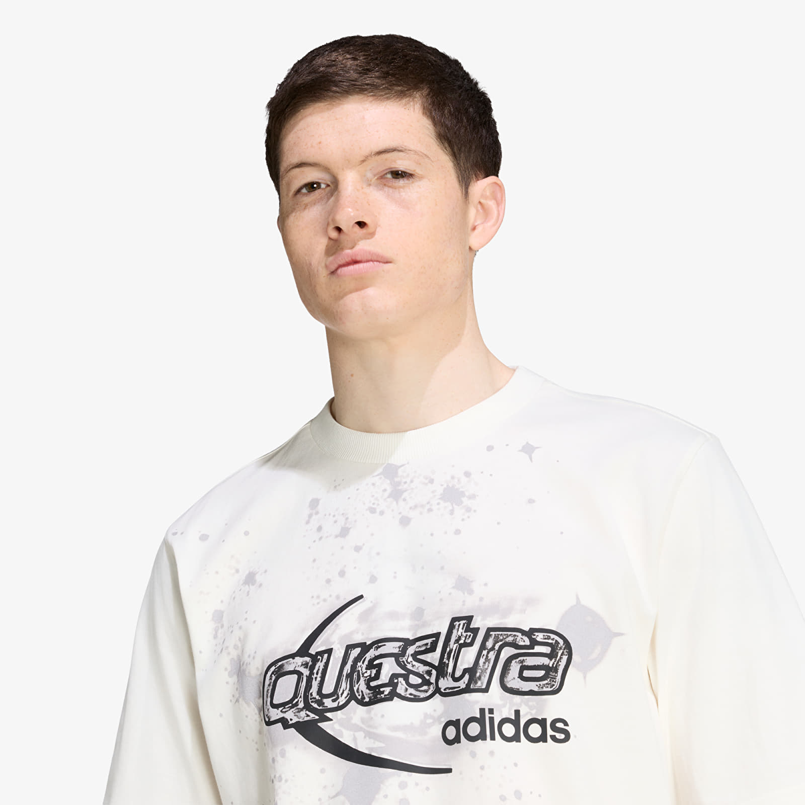 T-shirts adidas Adilenium Season 5 Questra Graphic T-Shirt Off White
