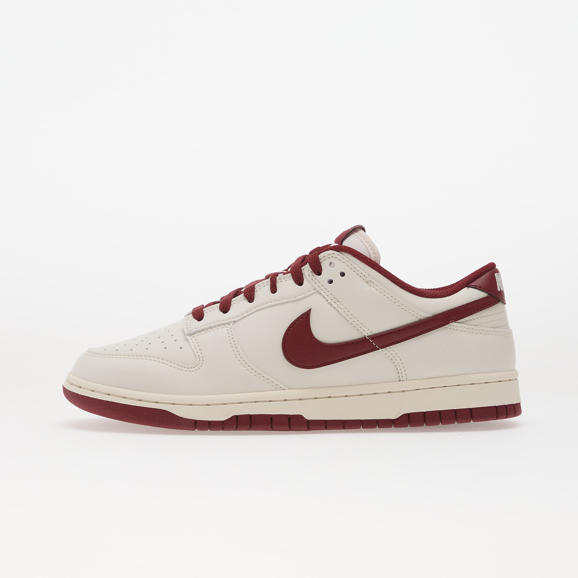 Levně Tenisky Nike Dunk Low Retro Phantom/ Team Red-Phantom