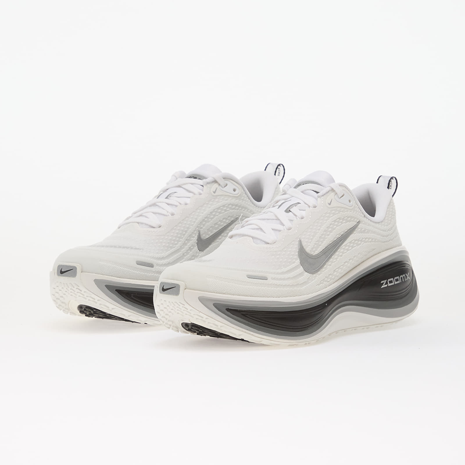 Sapatos de homem Nike Vomero Plus White/ Metallic Silver-Black-Cool Grey
