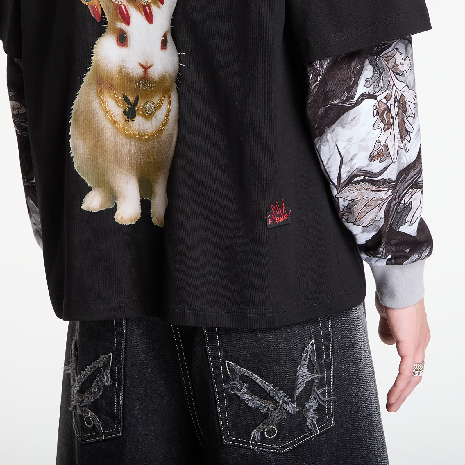 T-shirts Playboy x FTSHP T-Shirt Caressing Bunny UNISEX Black
