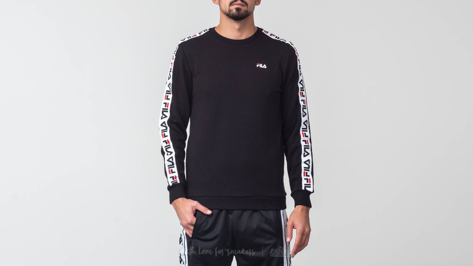 Aren crew fila on sale