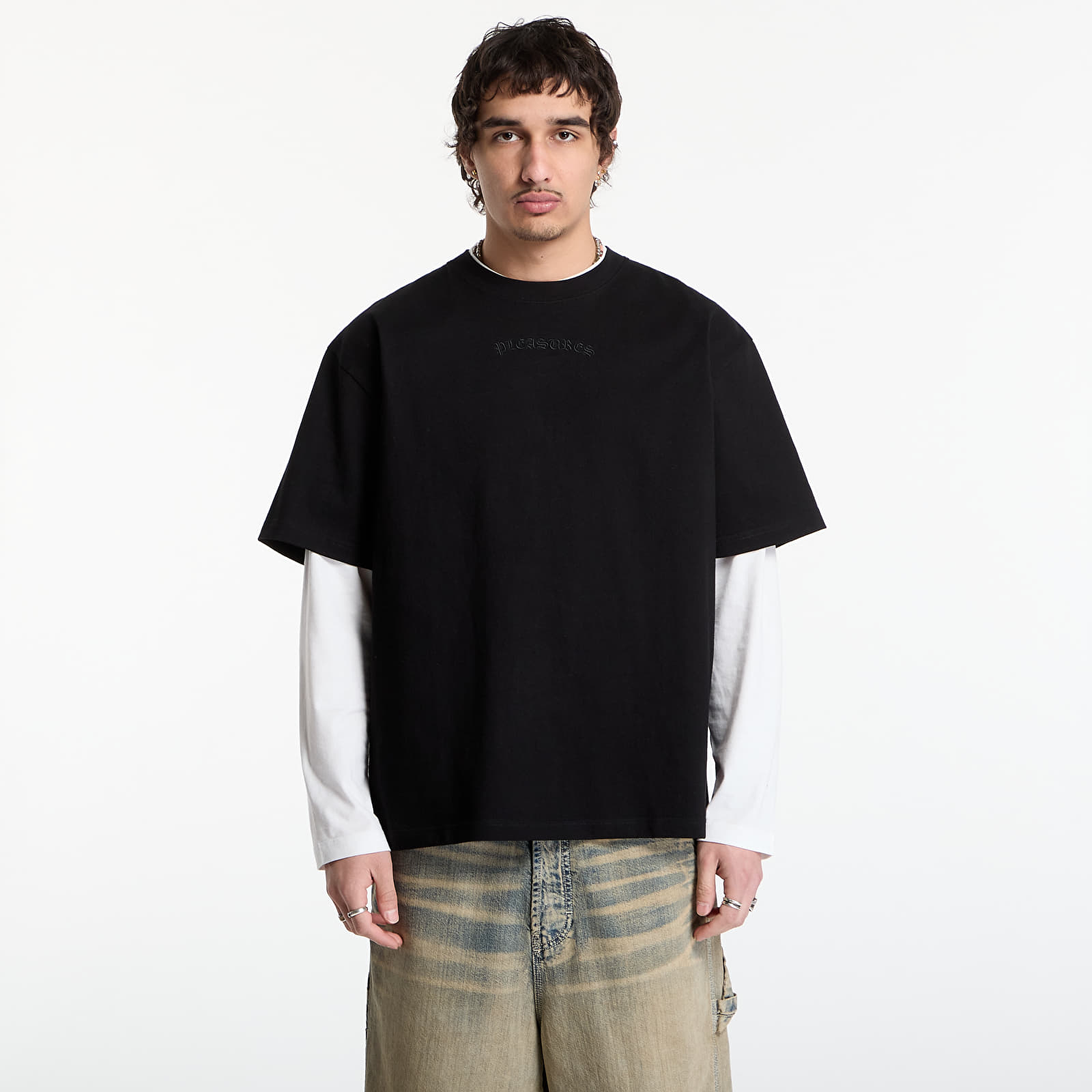 Тениски PLEASURES Neural Applique Shirt Black