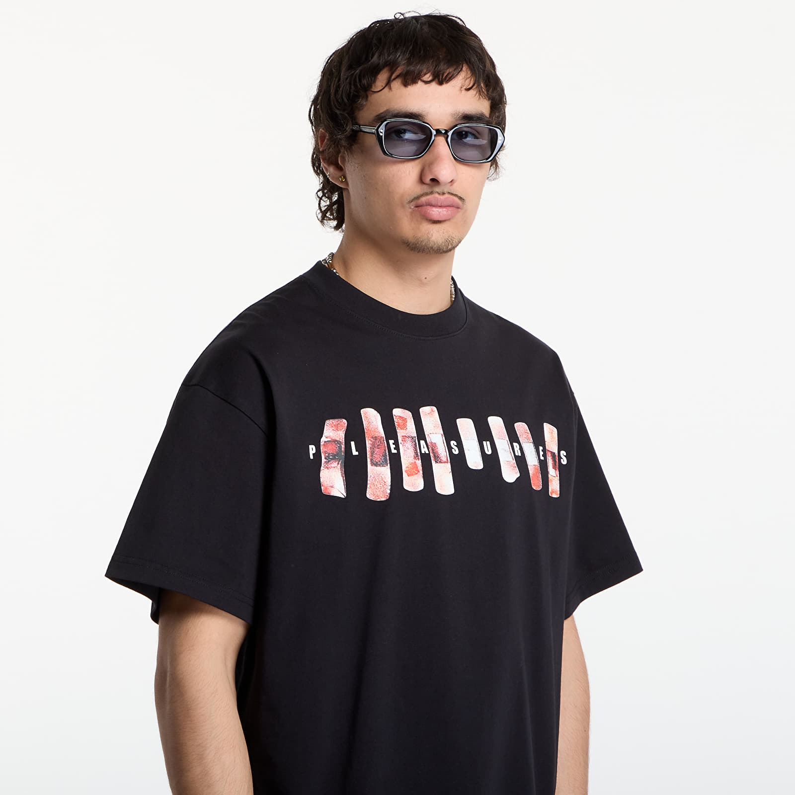 Marškinėliai PLEASURES Wounded T-Shirt Black