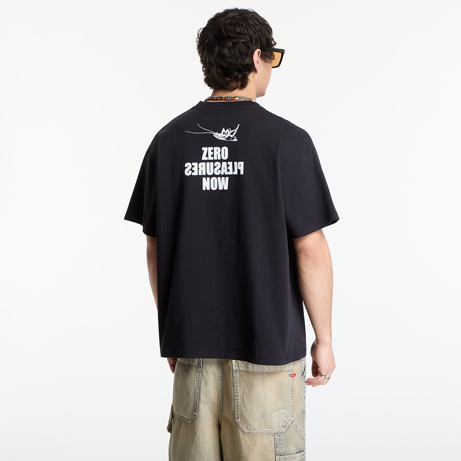 Тениски PLEASURES Roaches T-Shirt Black